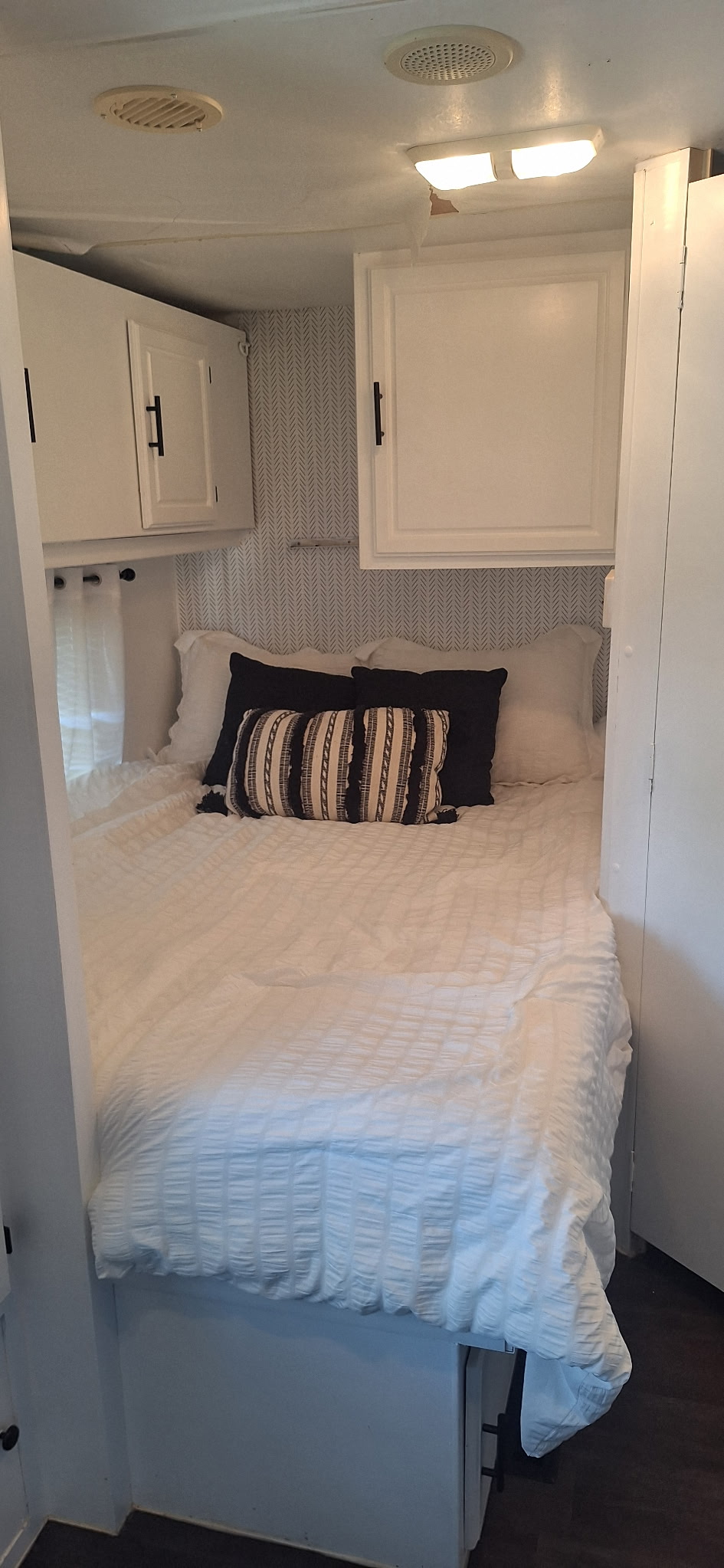 Sunrise Silo bed