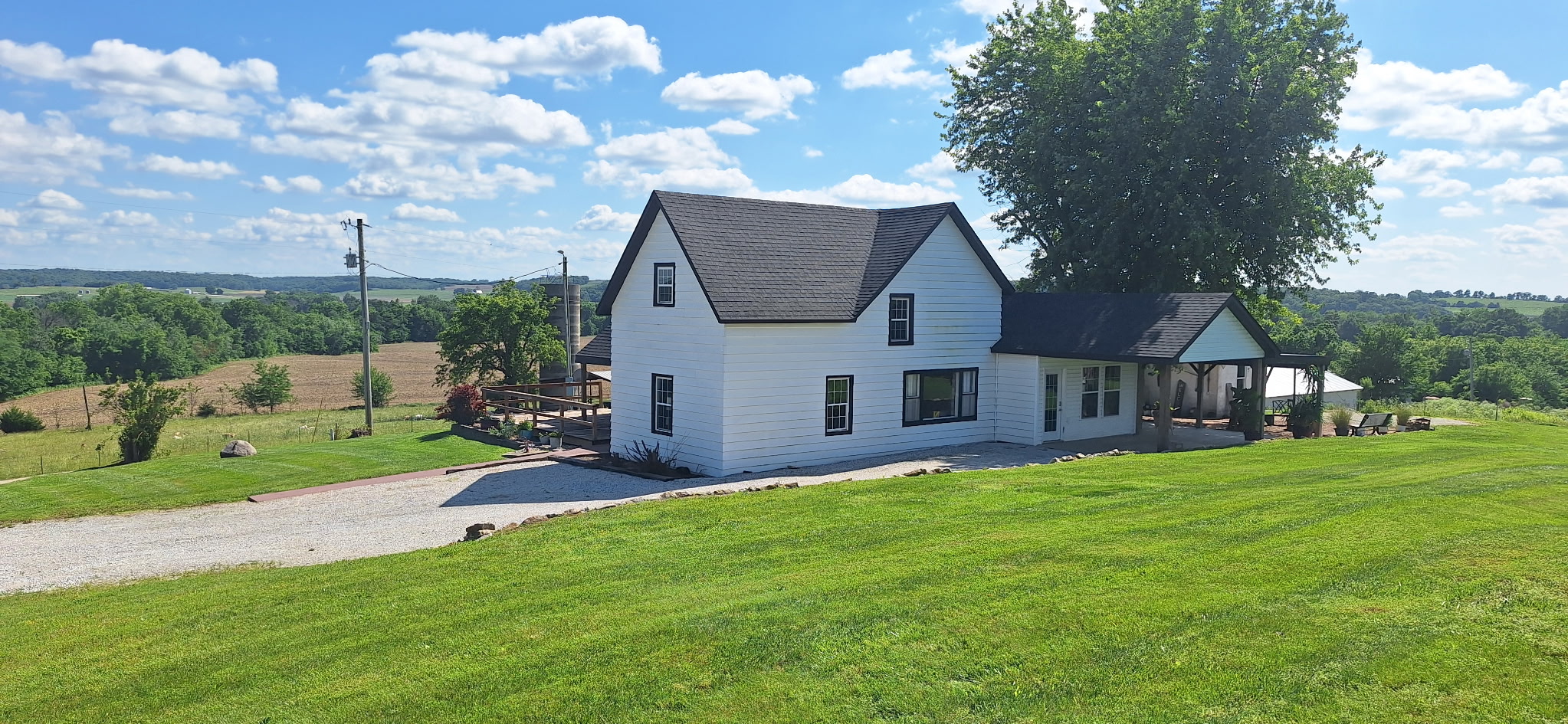 Buffalo Prairie property exterior